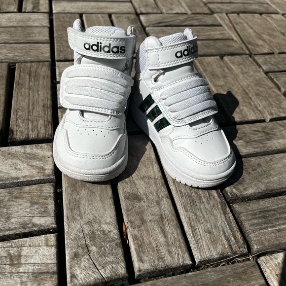 Adidas Sneaker - Picture 1 of 4